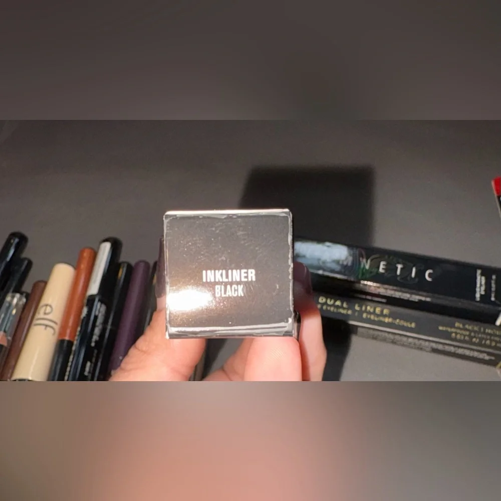IL MAKIAGE Black Ink Liner